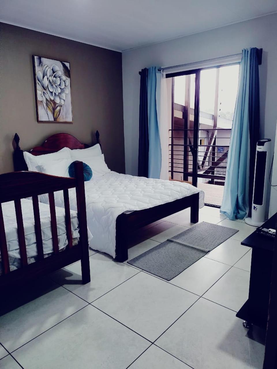 Villas Del General San Isidro De El General Bilik gambar